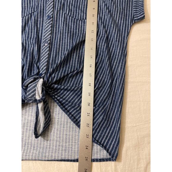 Eden & Olivia Women's Size Small Button‎ Front Blouse Short Sleeve - Picture 5 of 6